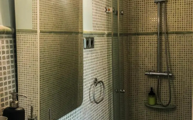 Unique Cozy Scenic Penthouse