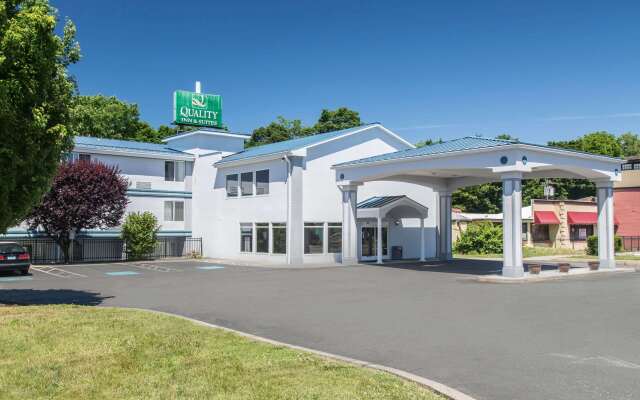 Quality Inn & Suites Danbury near University