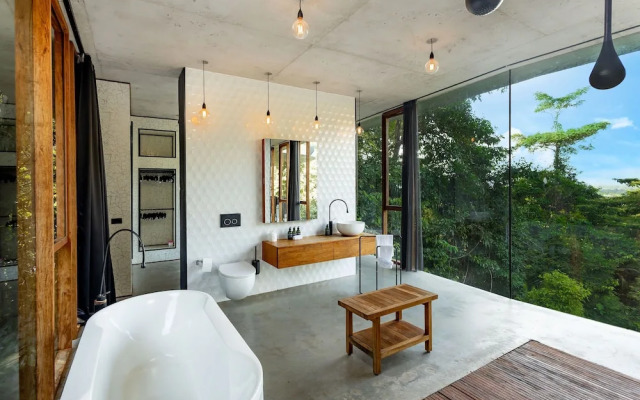 The Planchonella House - Eco Stay de Luxe
