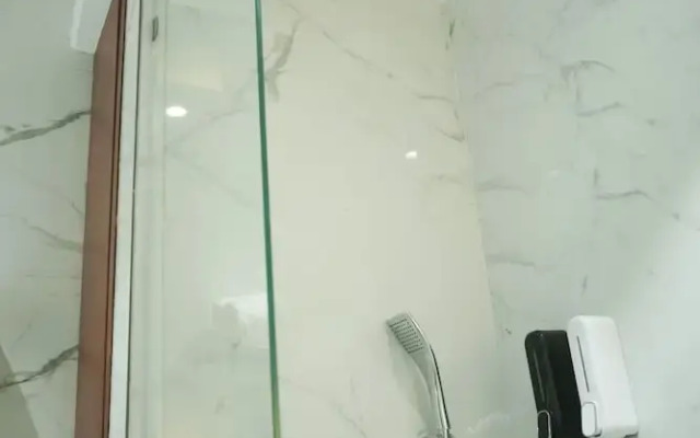 Hotel Pacific Primee