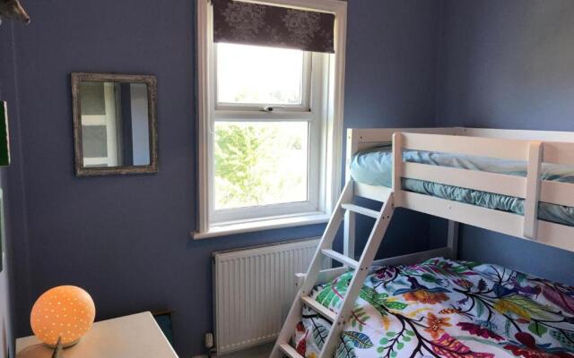 Charming 4BD Semi Detached Home Hastings