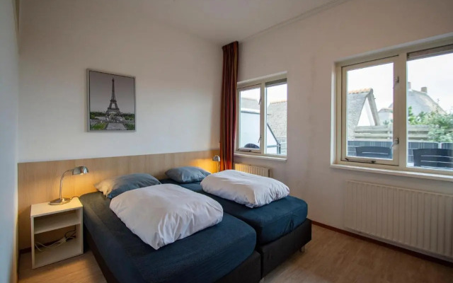 Gorgeous Apartment Beachside With Garden