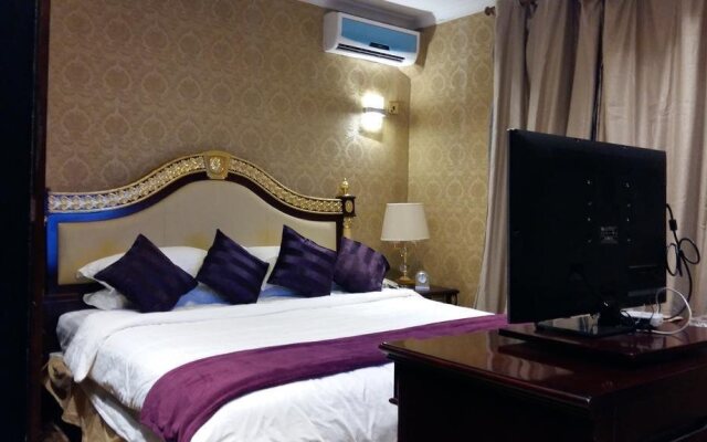 Simama Hotel