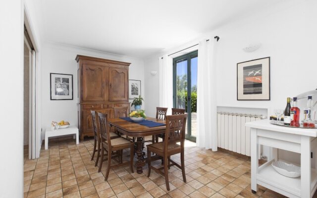 Villa dei Galli in Sant Agata sui Due Golfi