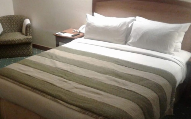 Embassy Inn Hotel Karachi