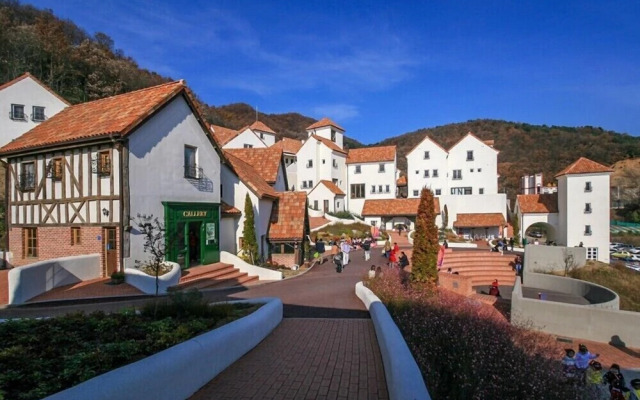 Sanmotungi Pension