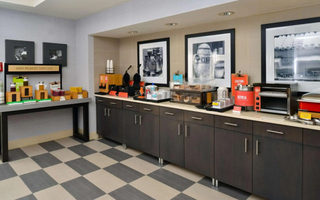 Hampton Inn San Francisco-Daly City