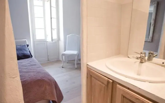 No 6 B&B Landivy