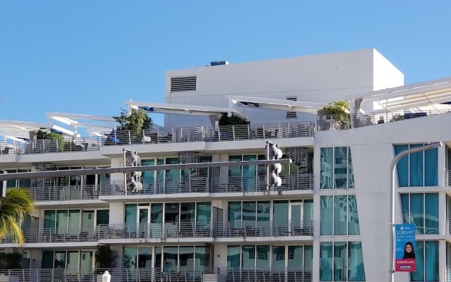 SoBe Ocean Drive Suites