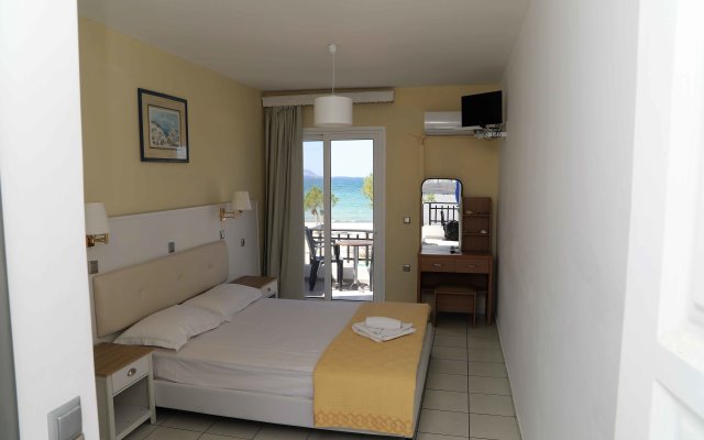 Seaside Beach Marmari Hotel