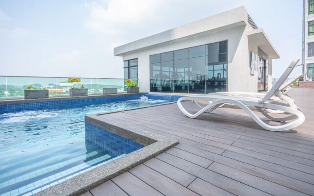 OYO Home 89458 Amazing 2br D'summit