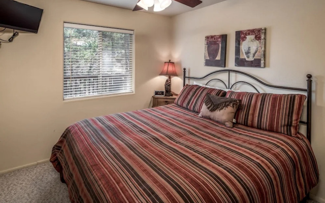 New Mexico Mountain Pines Cabin - Three Bedroom Cabin