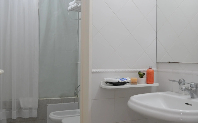 Parra Hotel & Suites