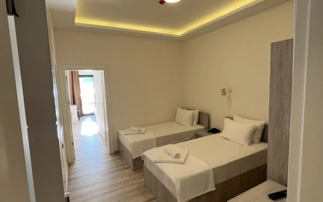 Life Point Boutique Hotel