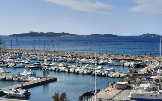 Appartement Six-Fours-les-Plages, 2 pièces, 4 personnes - FR-1-316-237