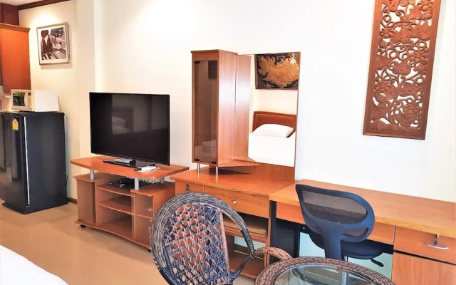 Baan Suan Lalana Large Studio