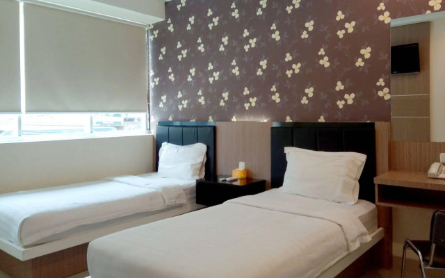 RedDoorz Plus @ Grand Pacifik Hotel Makassar