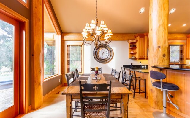 8140 Nicklaus North