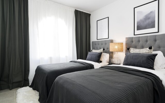 RDM - Stylish Holiday Apart with Ocean Views