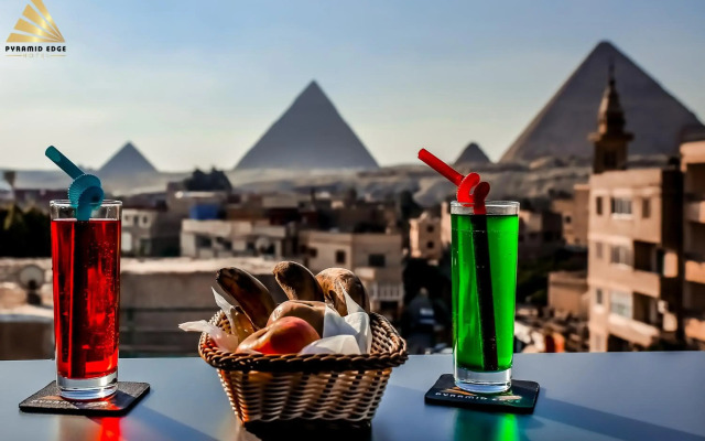 Pyramid Edge Hotel & Exclusive Pyramids View Rooftop