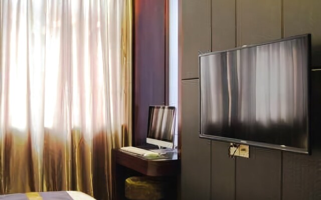 Huayu Qicai Multi-level Hotel