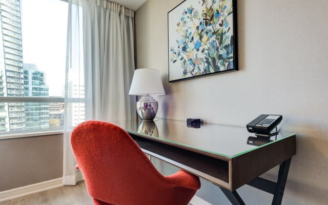 Carmana Hotel & Suites