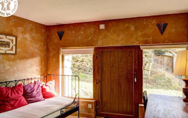 Gîte Saint-Étienne, 3 pièces, 4 personnes - FR-1-496-38