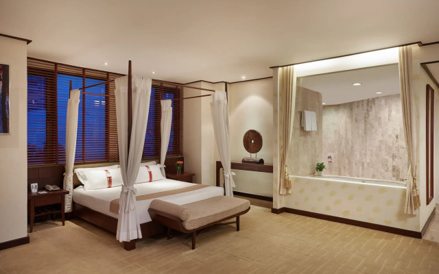 The Davis Bangkok Hotel