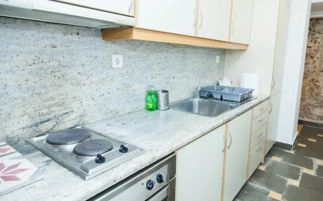 Chic Charming Central Athens Apt.