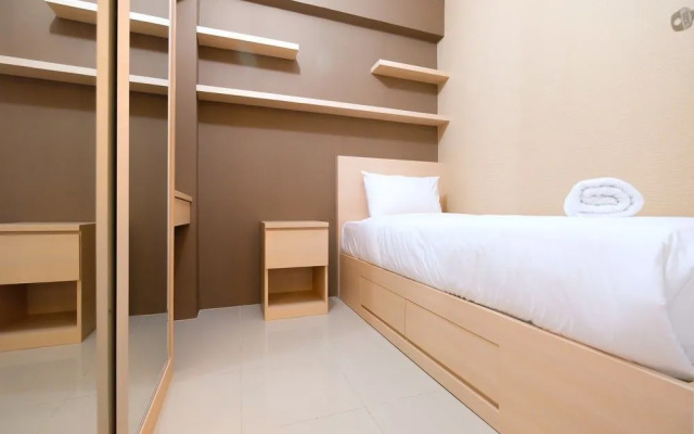 Modern Minimalist 2 Bedrooms at Bassura City Apartment By Travelio – Guest Rooms – Jakarta