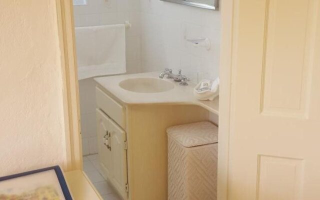 Edgehill Manor Guest House