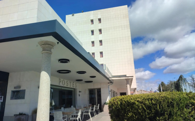 Hotel Sercotel Cuatro Postes