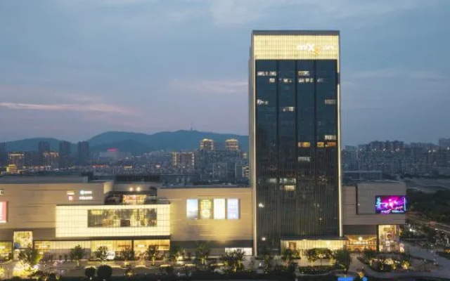 HanTing Hotel (Wuxi Binhu MixC Sports Center Subway Station) — 2-star hotel in Wuxi