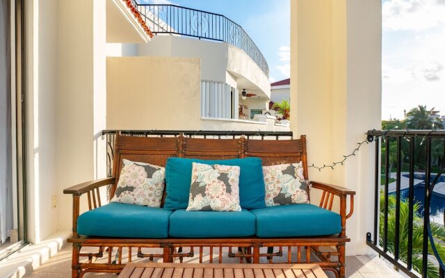 Paseo Del Sol Reef 305 3 Bedroom Condo by RedAwning