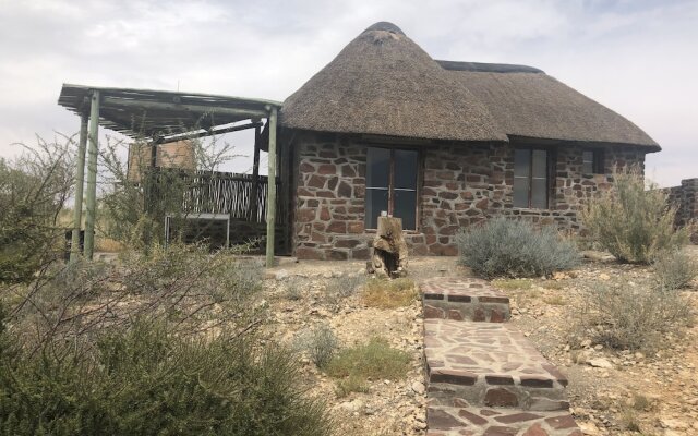 Tsauchab River Lodge