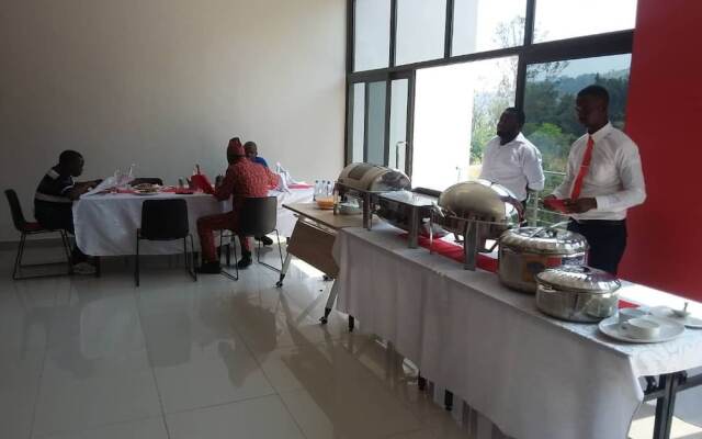 T & D Guest House