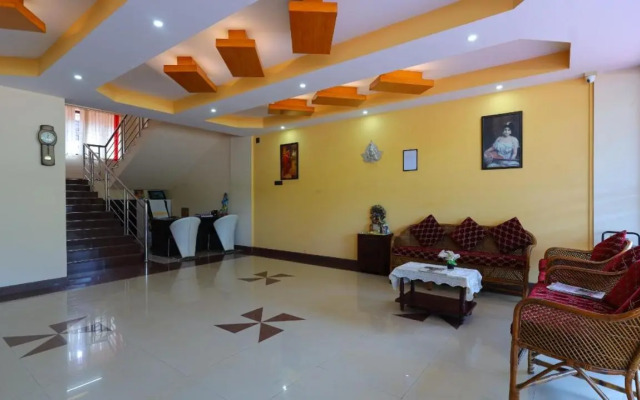 OYO Flagship 75052 Kuku Residency