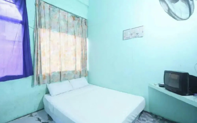 SPOT ON 92715 Joyoakis 2 Homestay SyariahNearMall Nagoya Hill