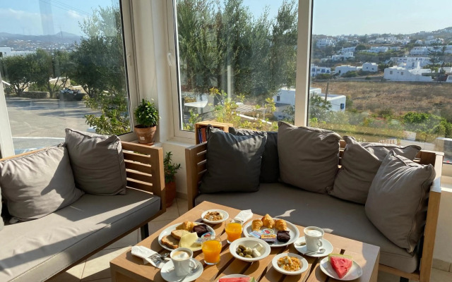 Charissi Hotel