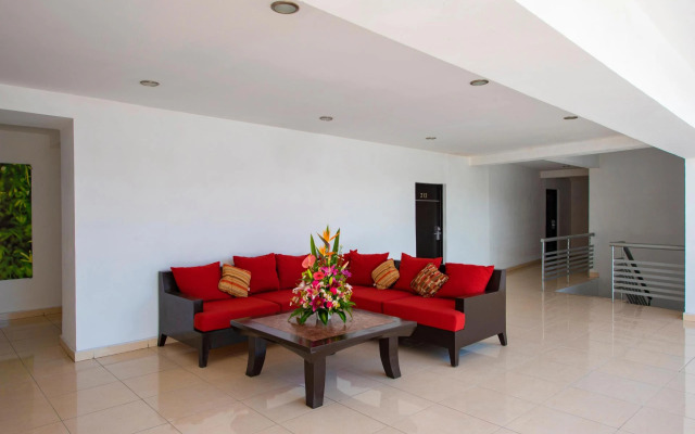 Hotel Embajadores