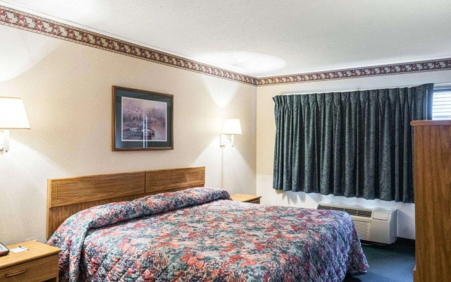 Rodeway Inn And Suites