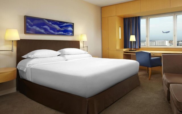 Sheraton Paris Charles de Gaulle Airport Hotel