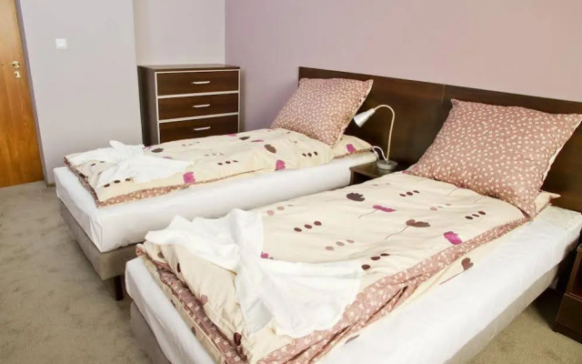 Club Hostel