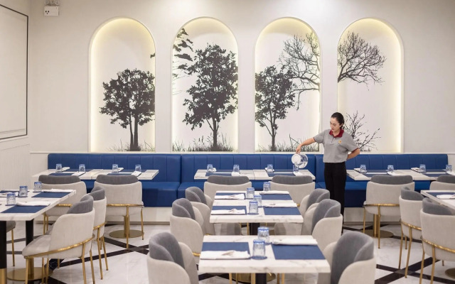 Eastin Hotel Vientiane