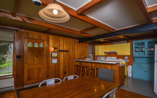 Nestled Hideaway 3 Bedroom House