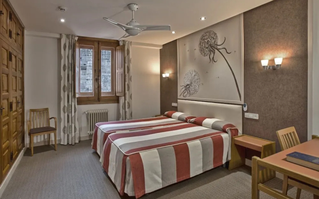 Hotel Monasterio de Leyre