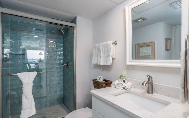 Palm Bay Club 7th-floor Oceanfront Condo on Private Beach