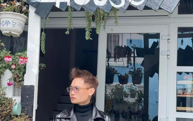 Sau Moon House