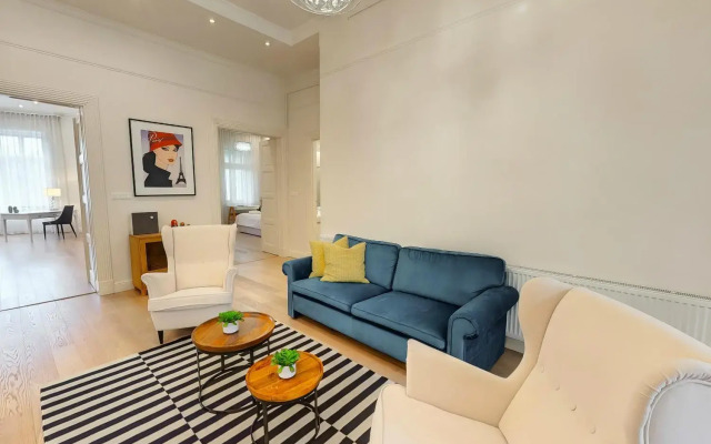 Romantic riverview bestern