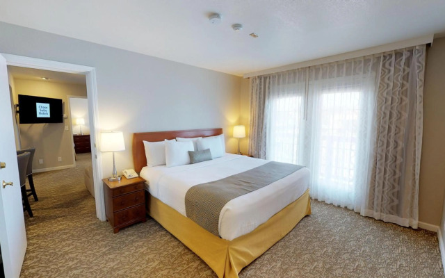 Chase Suite Hotel Newark-Fremont